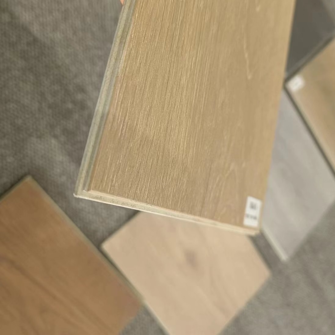 礦纖維樹脂板MFB Flooring
